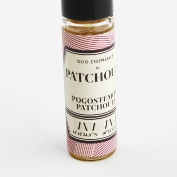 Patchouli essential oil-1