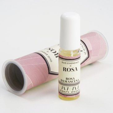 olio-essenziale-rosa-damascena-2